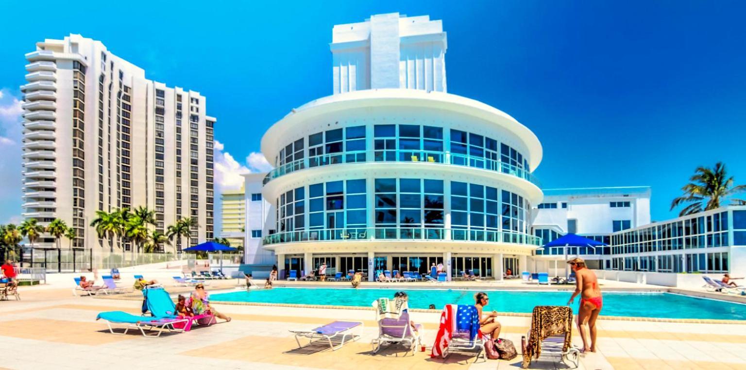 Castle Pavillon 8 Beachfront - Private Beach Access Loft With 2-Story, Pool, Tennis, Free Parking Access Miami Beach Exterior foto